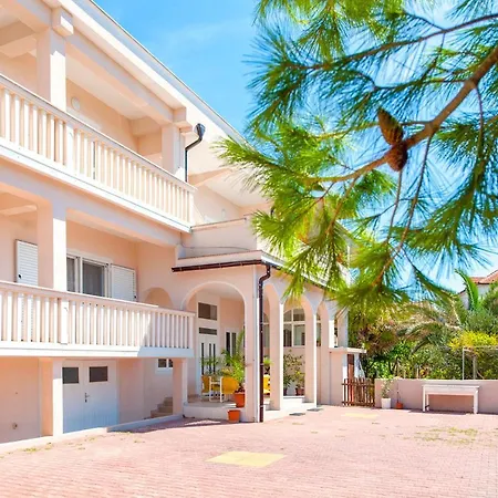 Apartment Facini